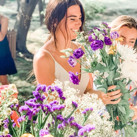 Meet your Posher, Madison - Picture 1 of 1